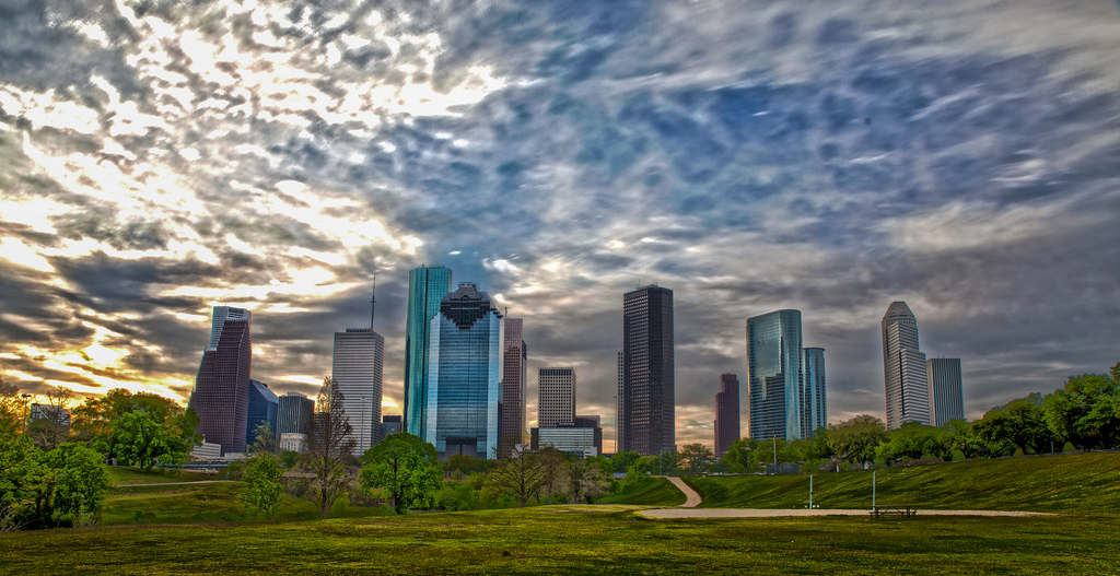 IMAGE: http://mrigsby.smugmug.com/Photography/Cityscapes/i-6fhMpMQ/0/XL/Untitled_HDR2-XL.jpg